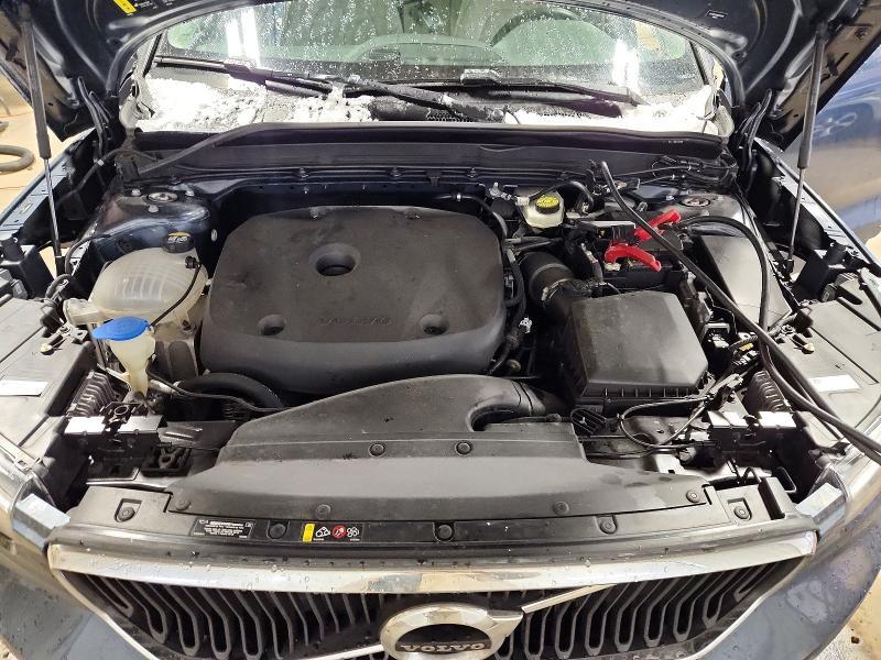 2021 Volvo Xc40 T5 Momentum