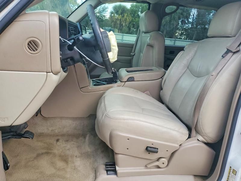 2005 GMC Yukon xl C1500