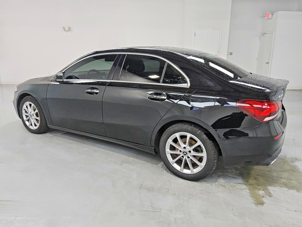 2019 Mercedes-Benz A 220