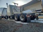 2004 Peterbilt Tractor 2004 Peterbilt 379 Semi Truck