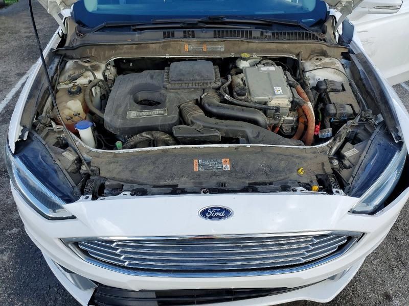 2017 Ford Fusion se Hybrid