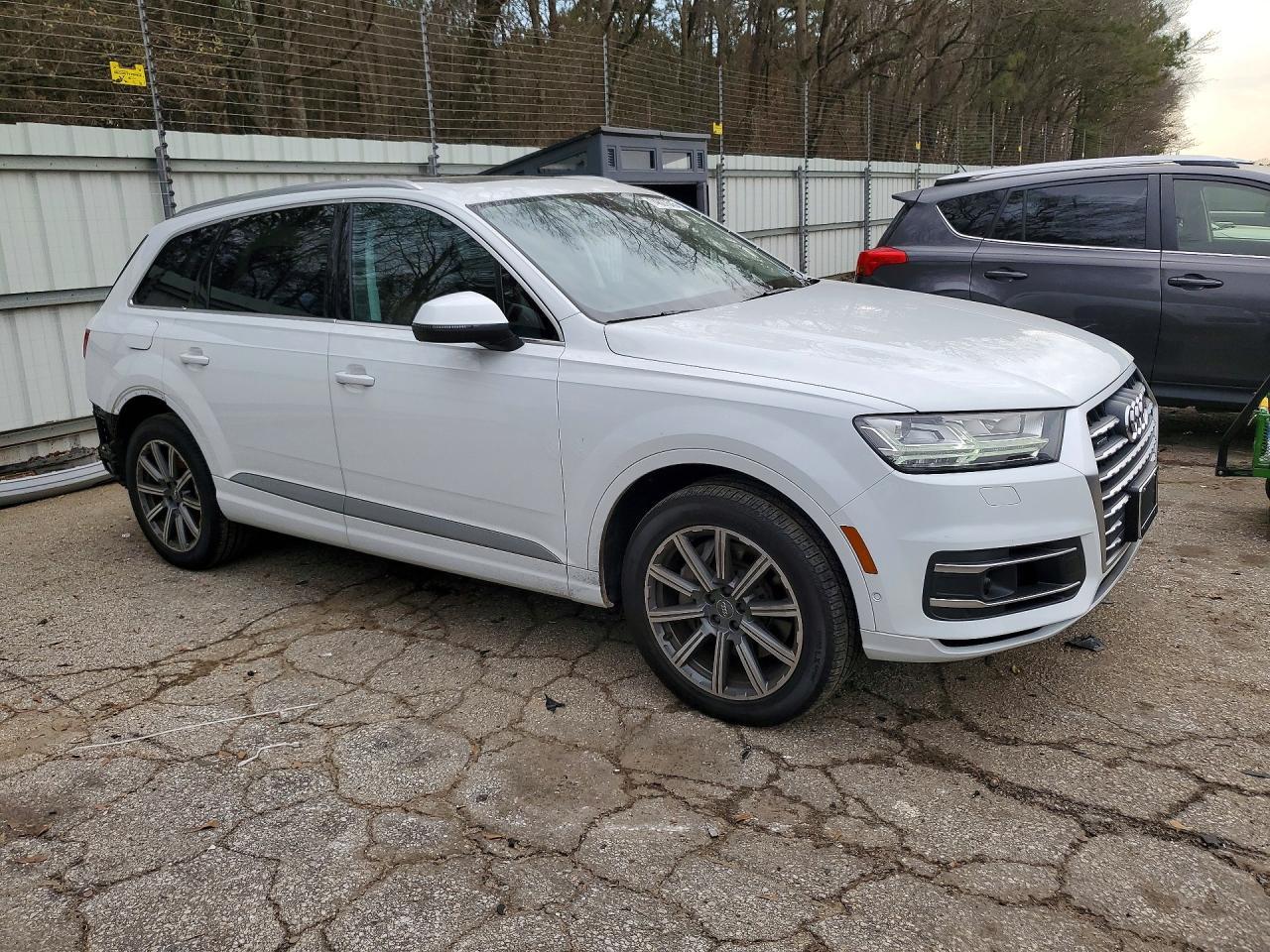 2019 Audi Q7 Premium Plus