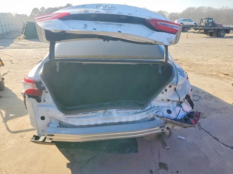 2020 Toyota Camry le