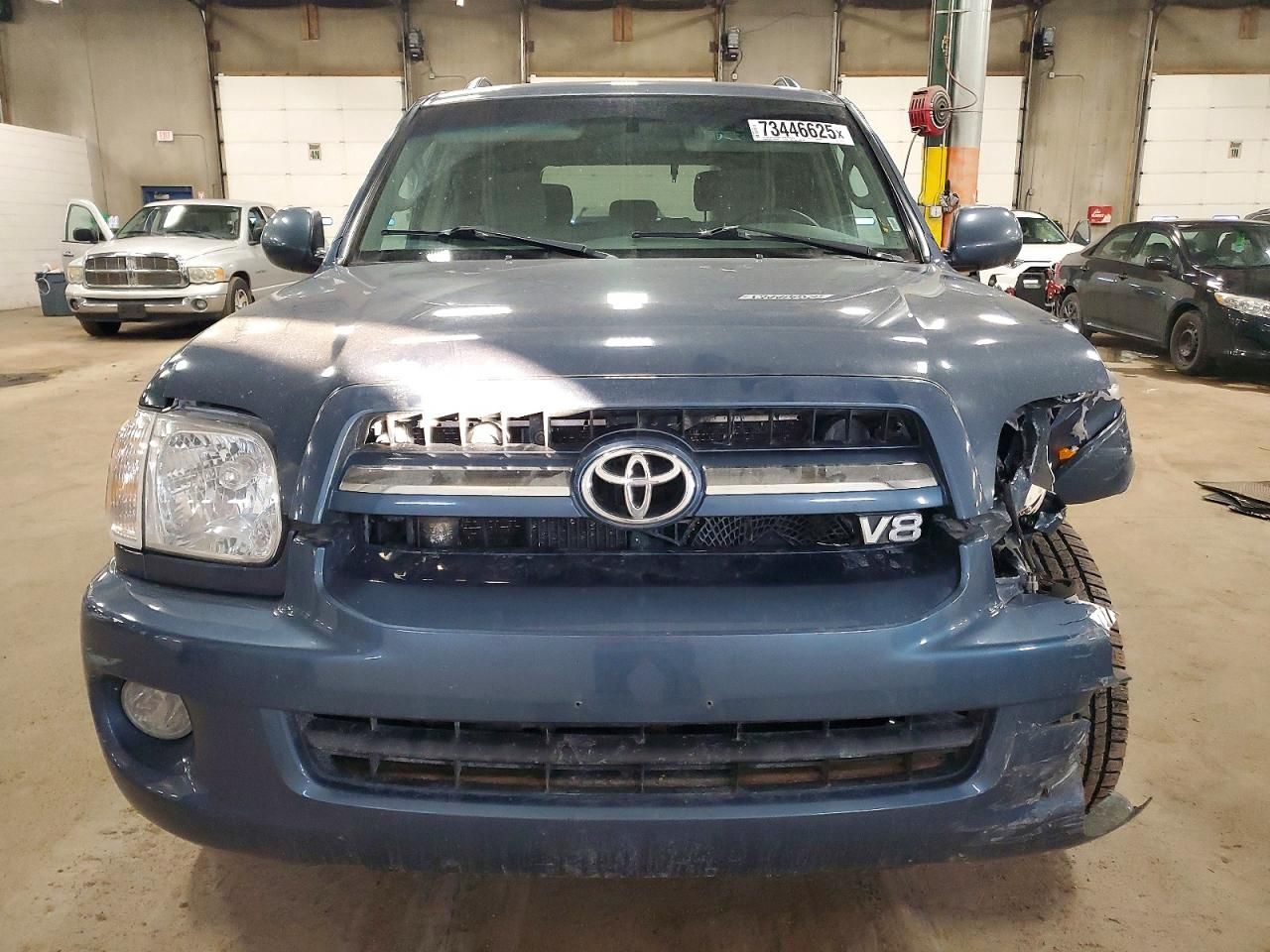 2005 Toyota Sequoia SR5