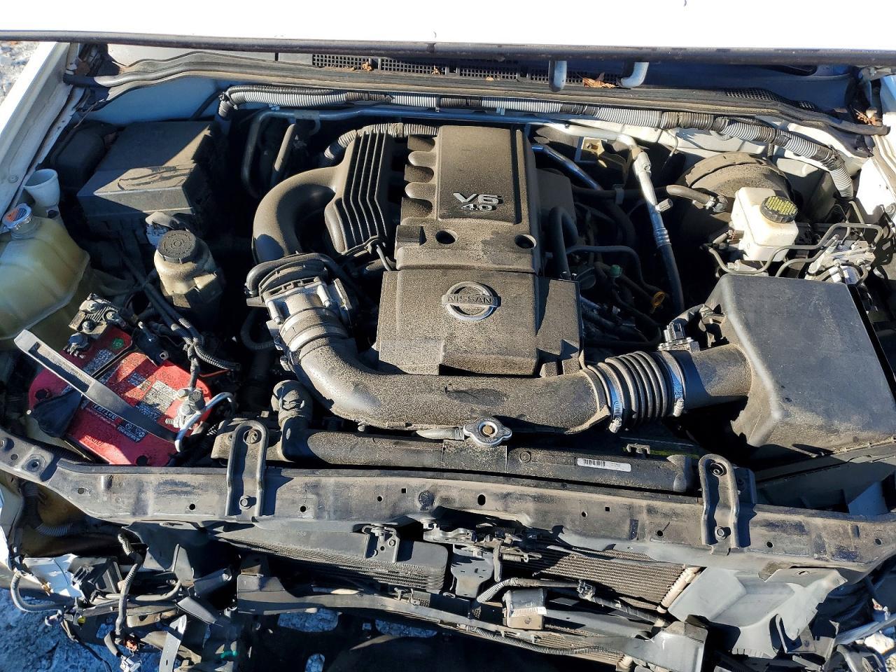 2012 Nissan Frontier s