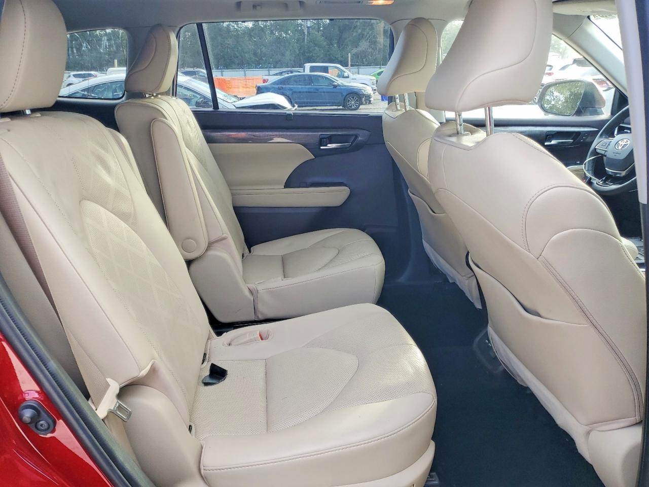 2020 Toyota Highlander Platinum