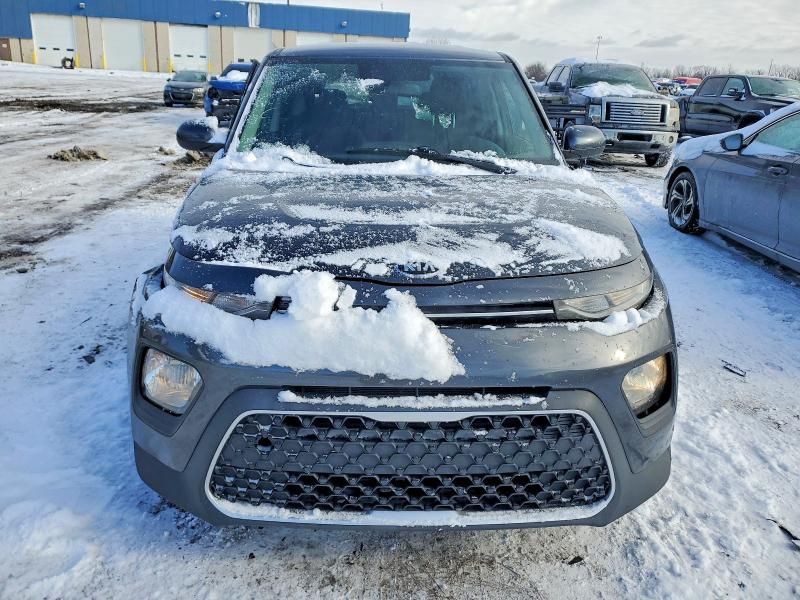2021 KIA Soul lx