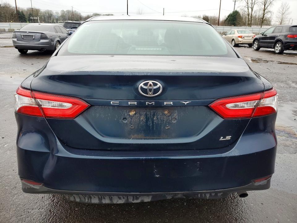 2018 Toyota Camry le