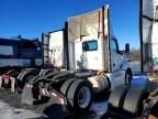 2014 Kenworth T680 Semi Truck