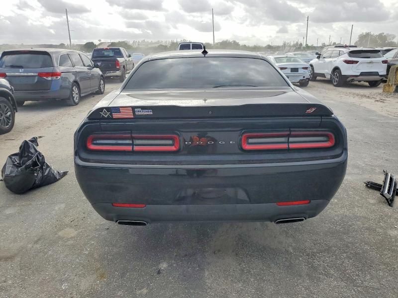 2018 Dodge Challenger gt