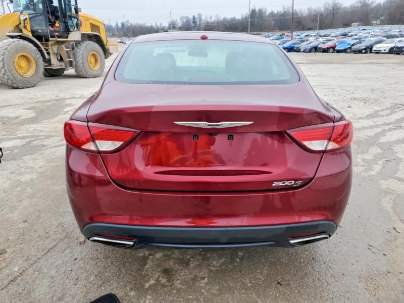 2016 Chrysler 200 s