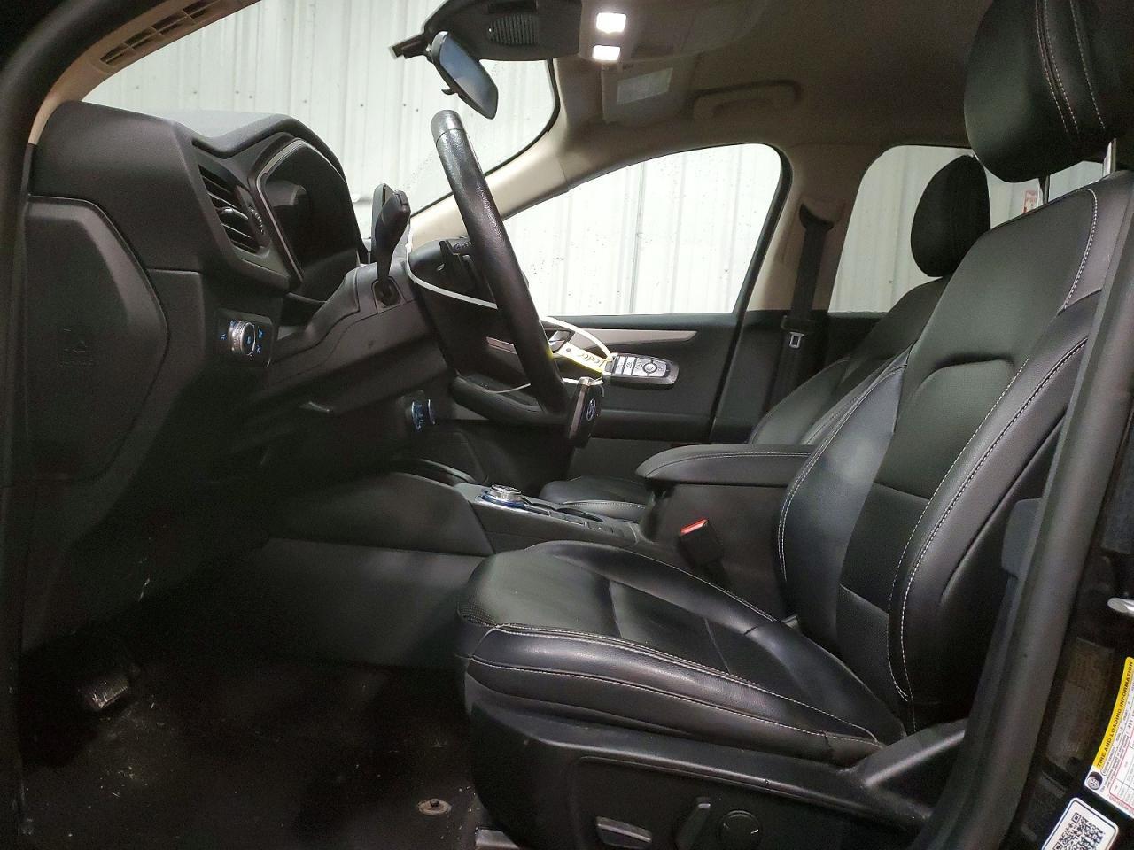 2020 Ford Escape sel