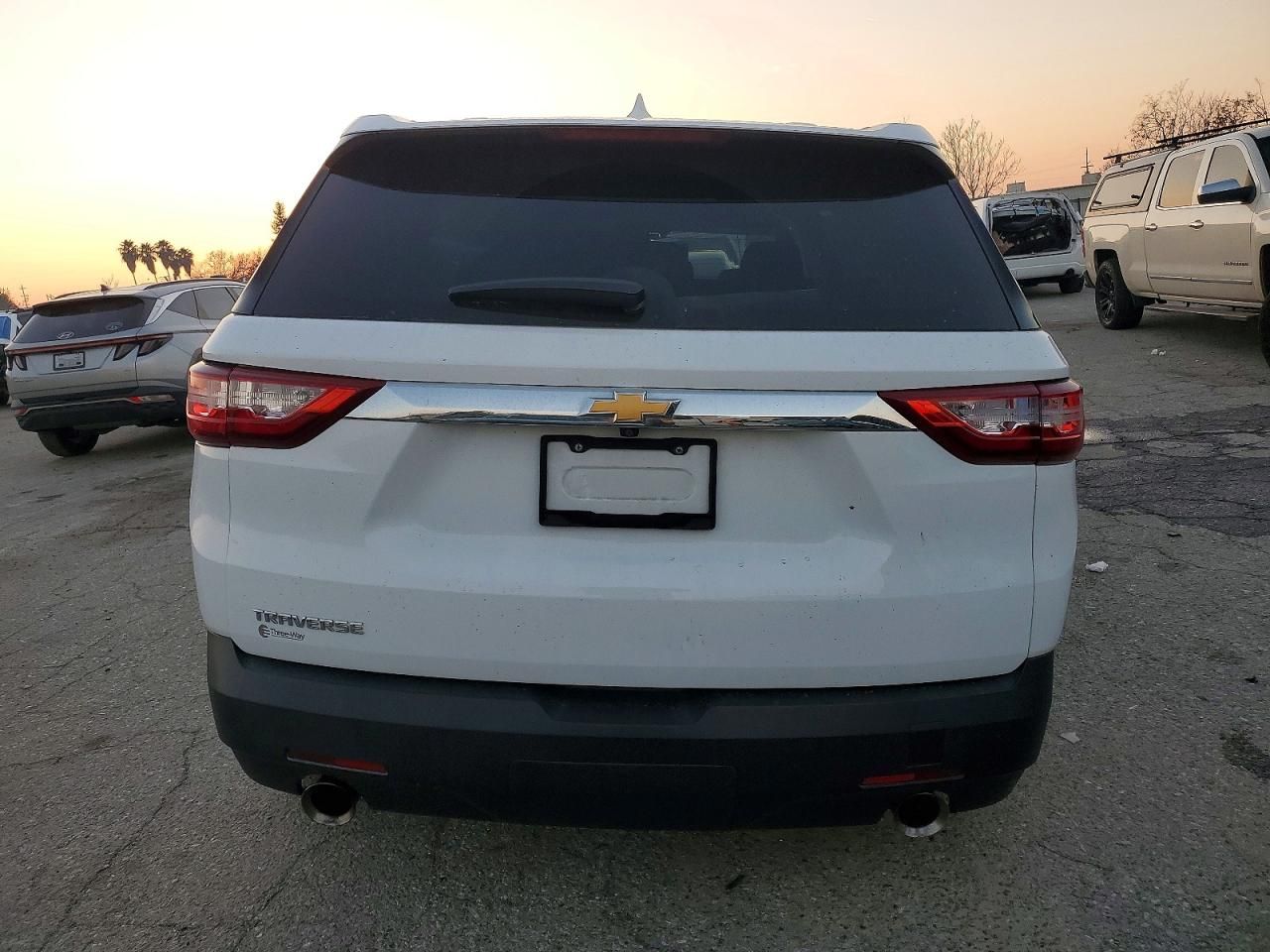 2020 Chevrolet Traverse ls