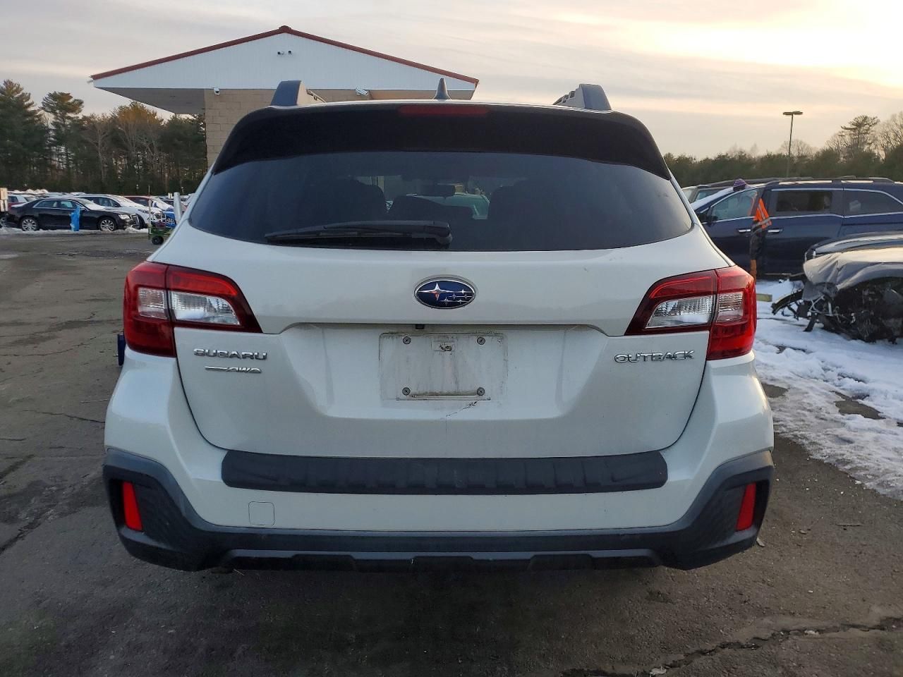 2018 Subaru Outback 2.5i Premium