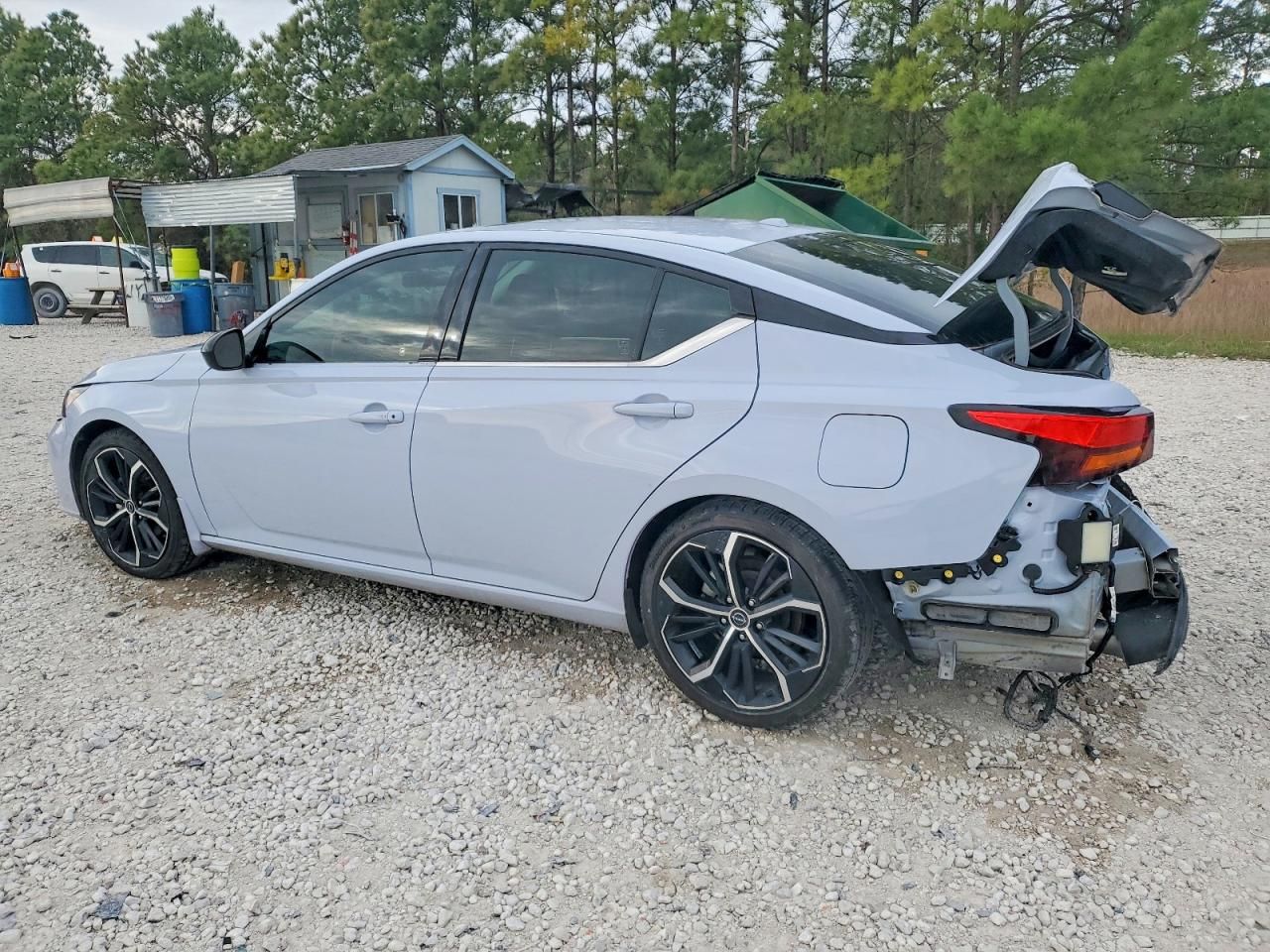 2024 Nissan Altima sr