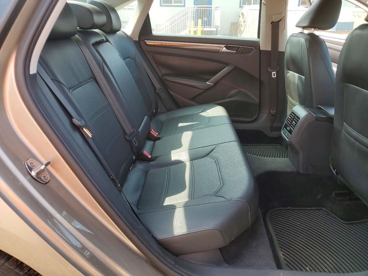 2016 Volkswagen Passat se