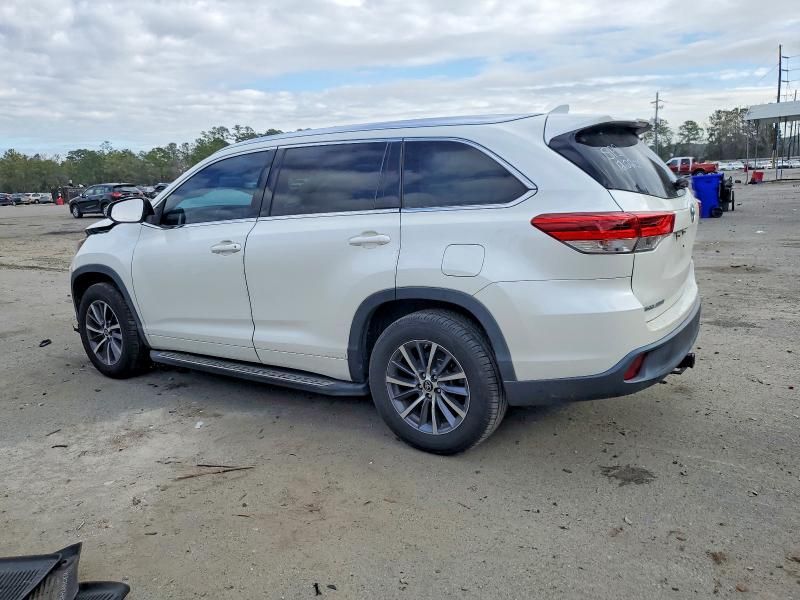 2018 Toyota Highlander se