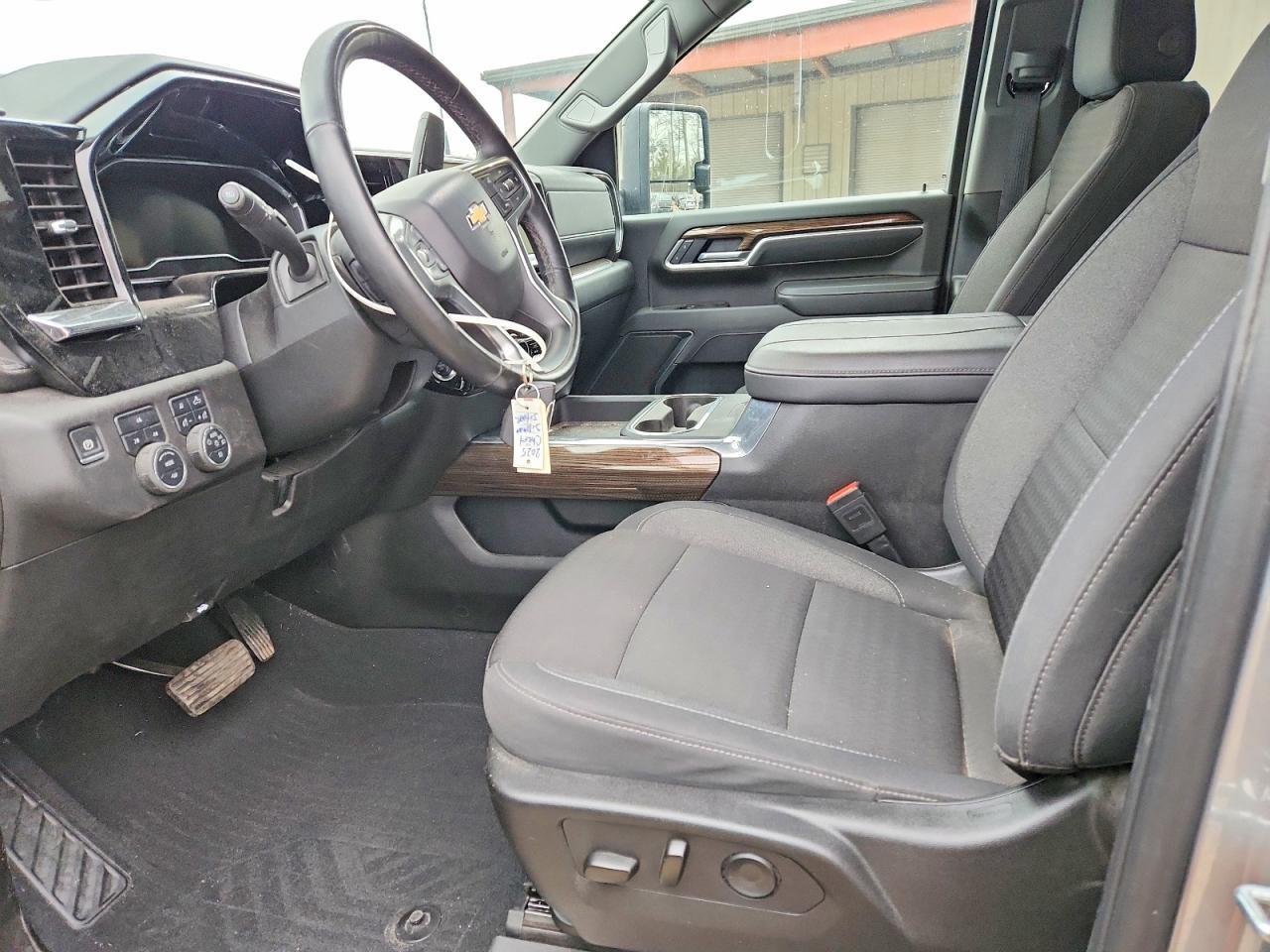 2025 Chevrolet Silverado K2500 Heavy Duty LT