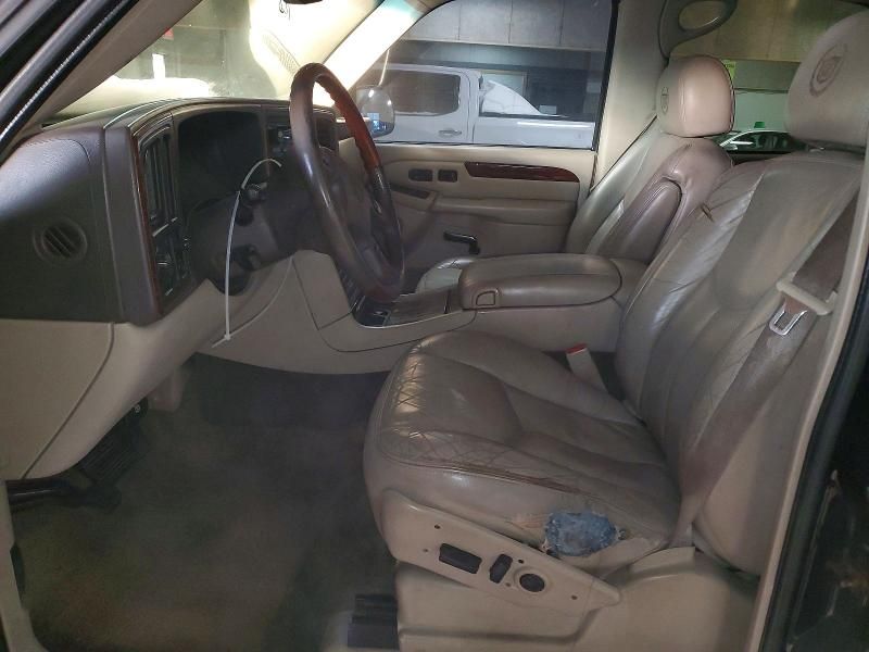 2003 Cadillac Escalade Luxury
