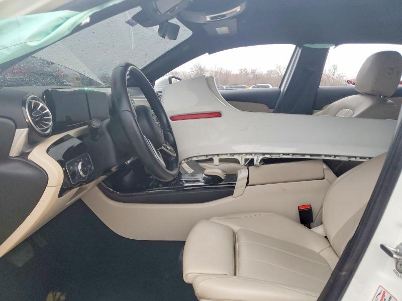 2022 Mercedes-Benz A 220