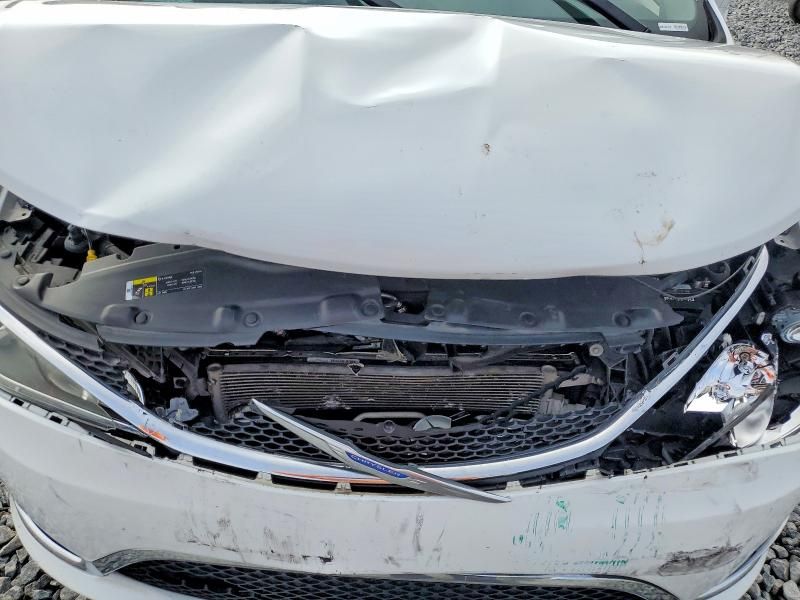 2020 Chrysler Pacifica Touring l