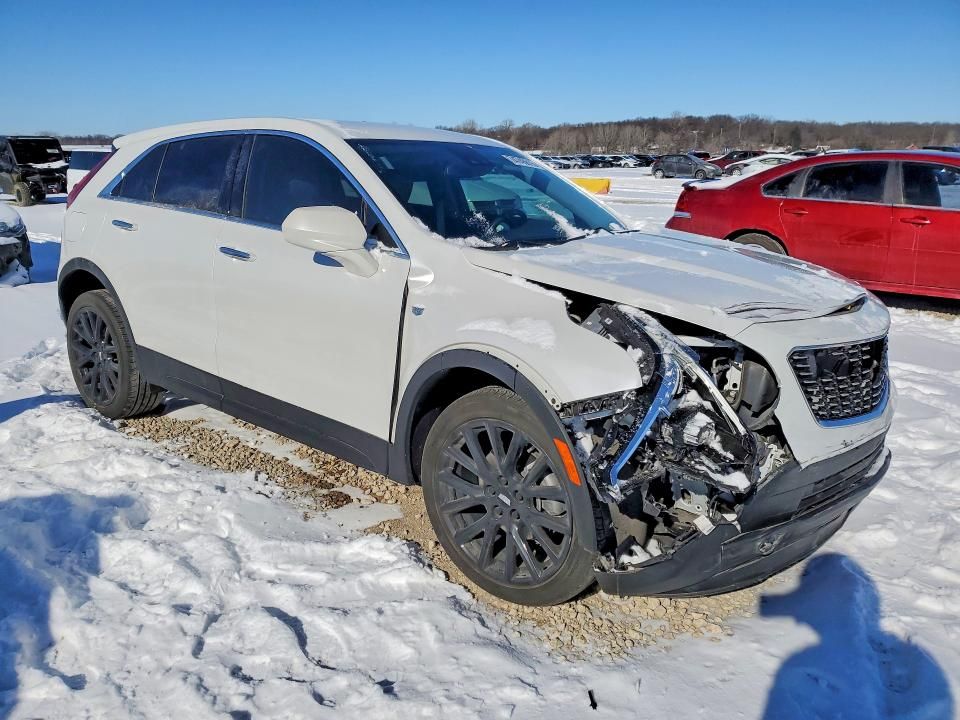 2022 Cadillac XT4 Luxury