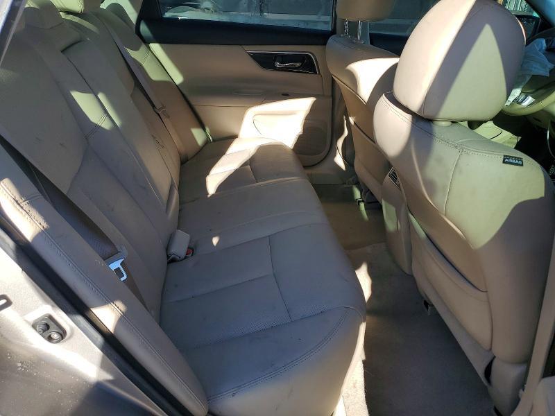 2014 Niss Altima s