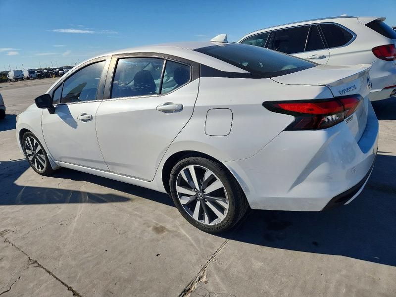 2020 Nissan Versa sr
