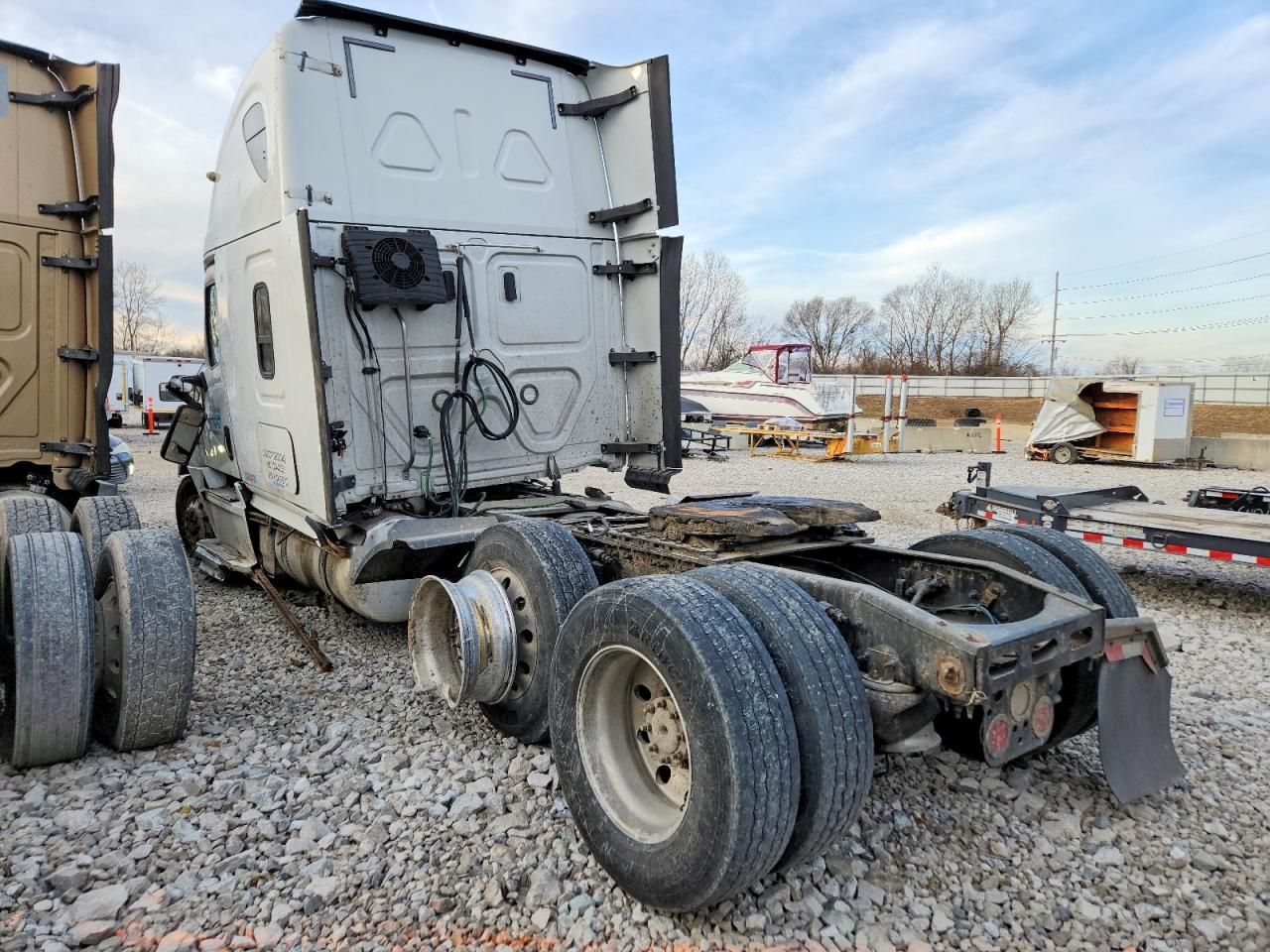 2019 Freightliner Cascadia 126