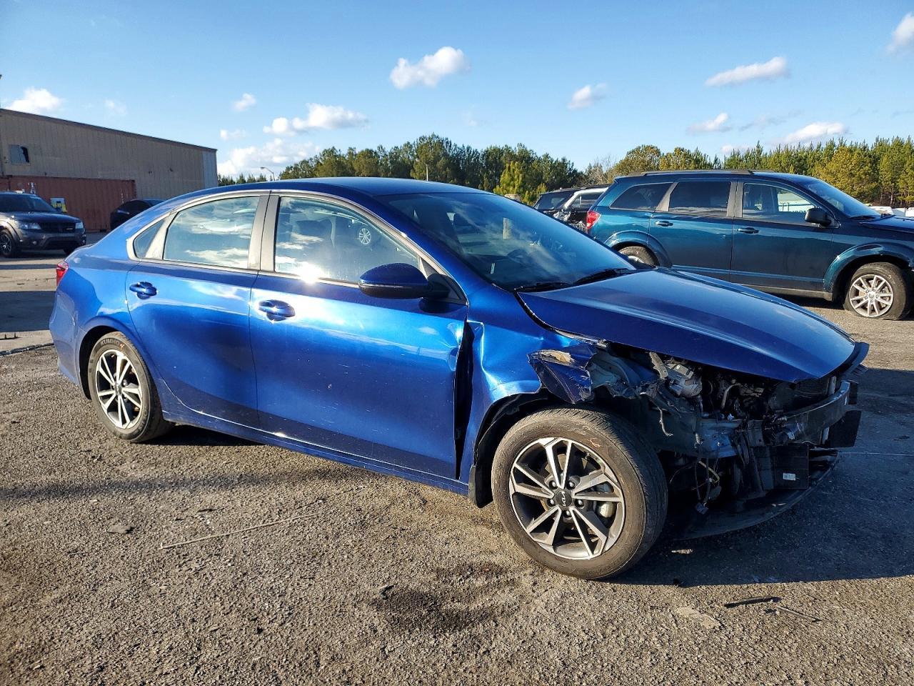 2023 KIA Forte lx