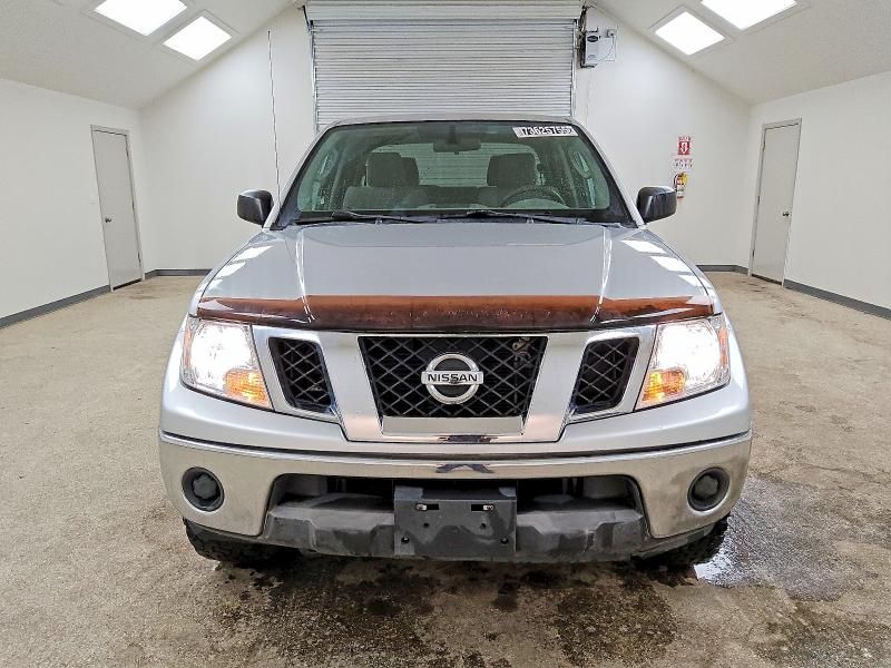 2010 Nissan Frontier Crew cab se