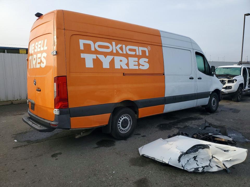 2022 Mercedes-Benz Sprinter 2500