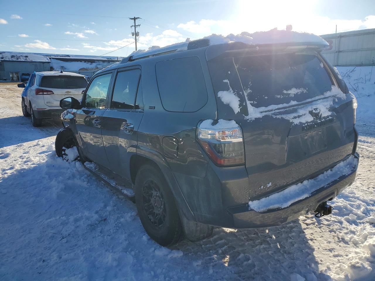 2023 Toyota 4runner se