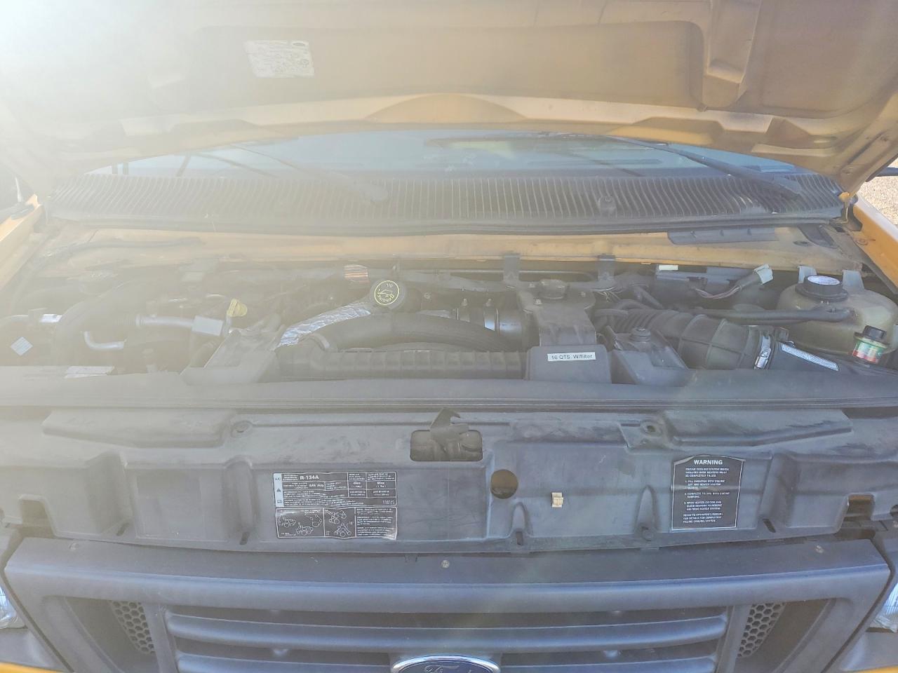 2006 Ford Econoline E450 Super Duty Cutaway Van