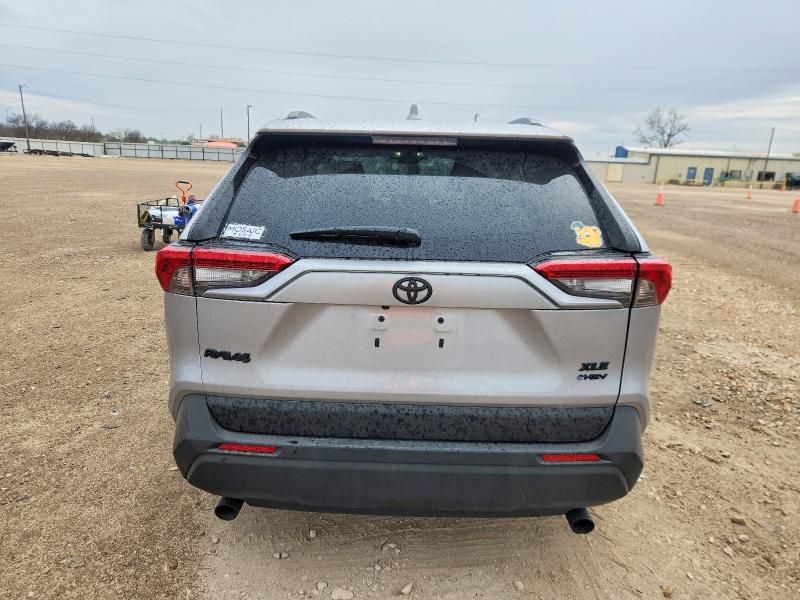 2025 Toyota Rav4 xle