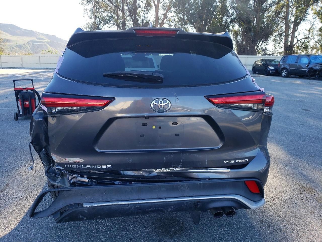 2023 Toyota Highlander l