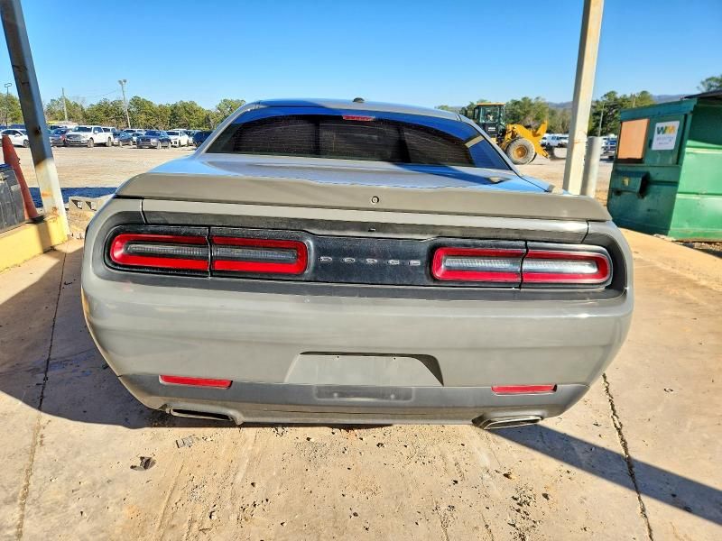 2018 Dodge Challenger sxt