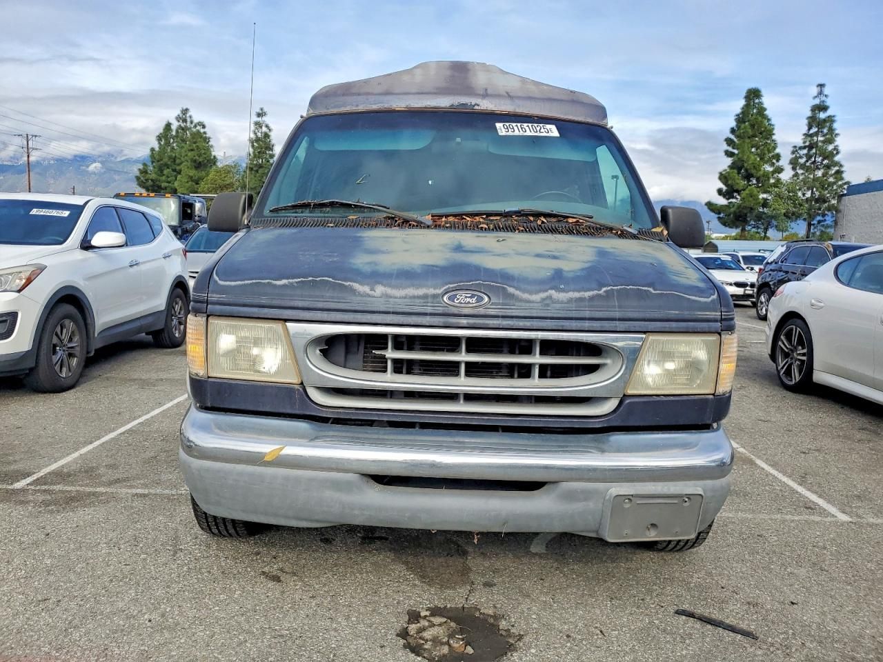 1999 Ford E-150