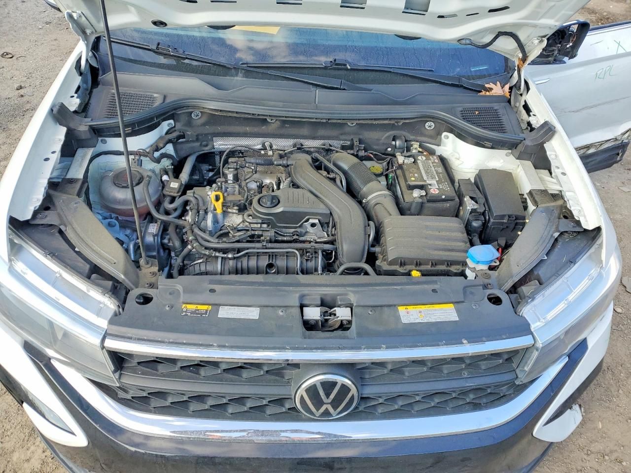 2022 Volkswagen Taos se