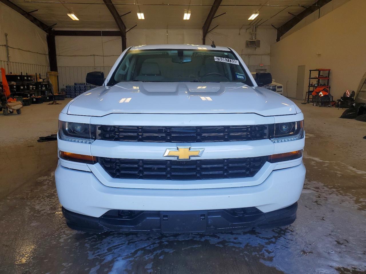 2018 Chevrolet Silverado C1500 Custom