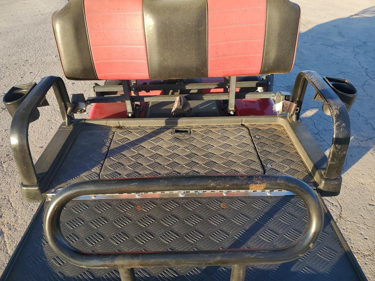 2021 Evolution Golf Cart