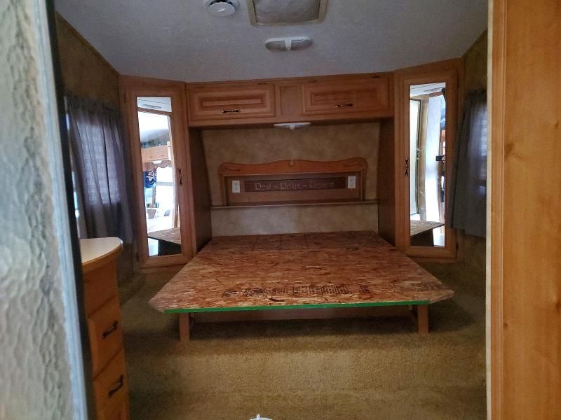 2007 Keystone Laredo