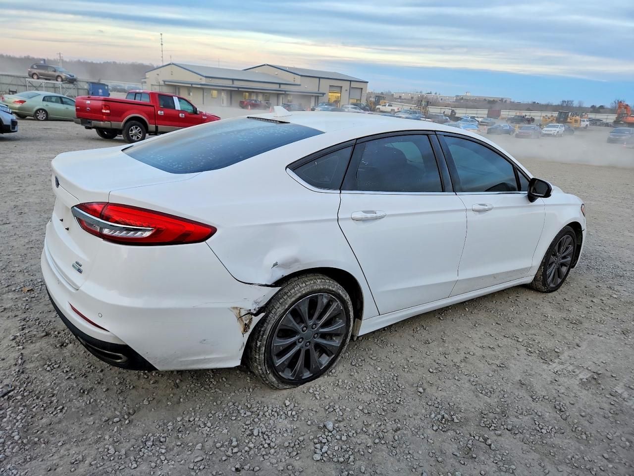 2019 Ford Fusion se
