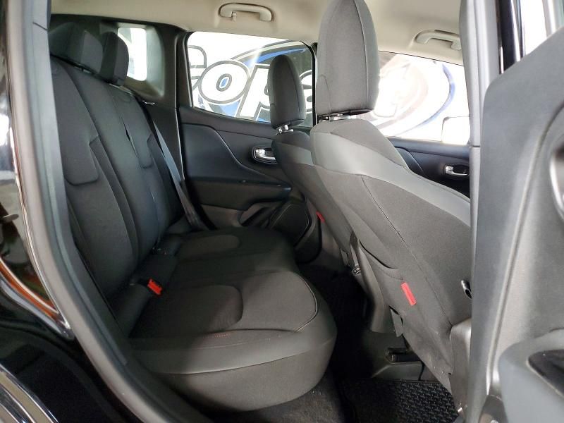 2023 Jeep Renegade Trailhawk