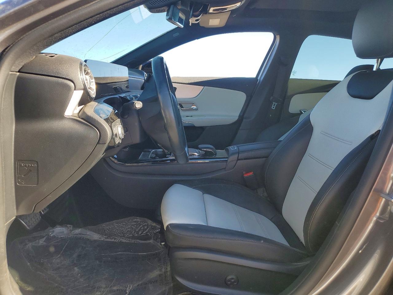 2020 Mercedes-Benz A 220