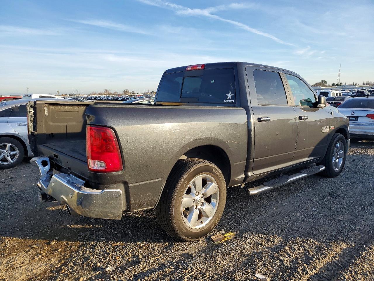 2017 Dodge Ram 1500 slt