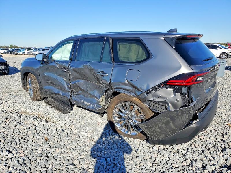 2025 Toyota Grand Highlander Platinum