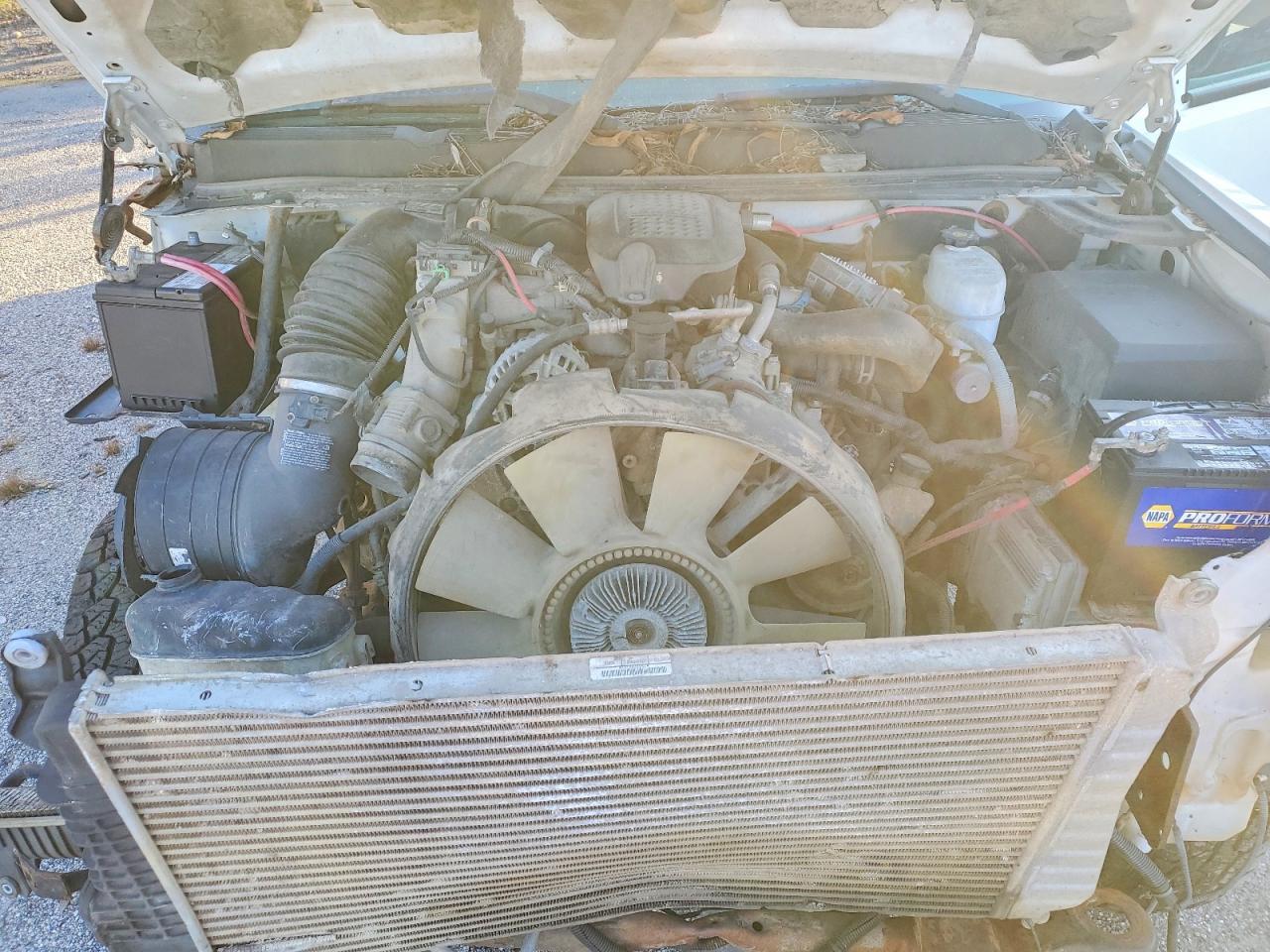 2009 Chevrolet Silverado Truck Cab AND Chassis