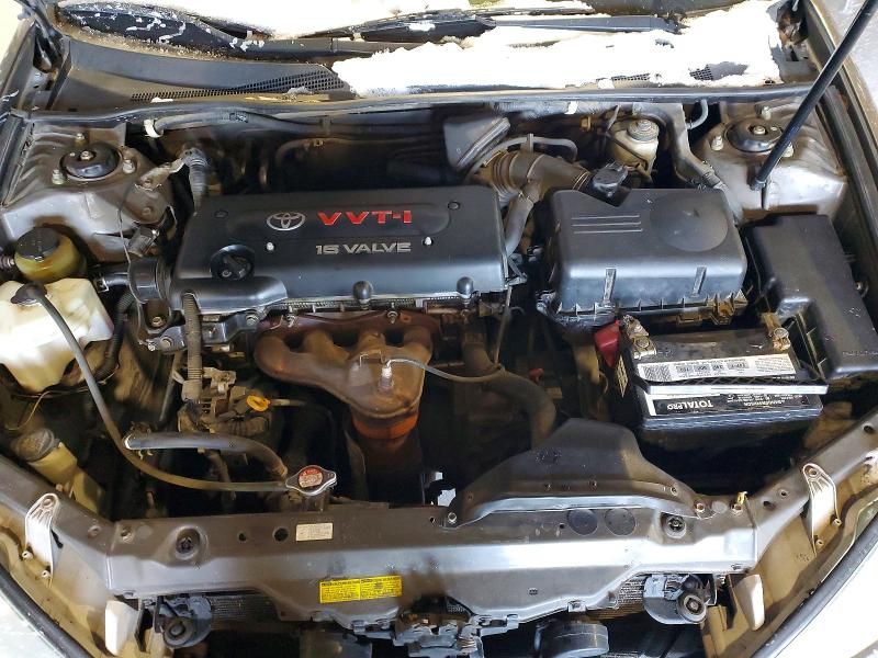 2004 Toyota Camry le