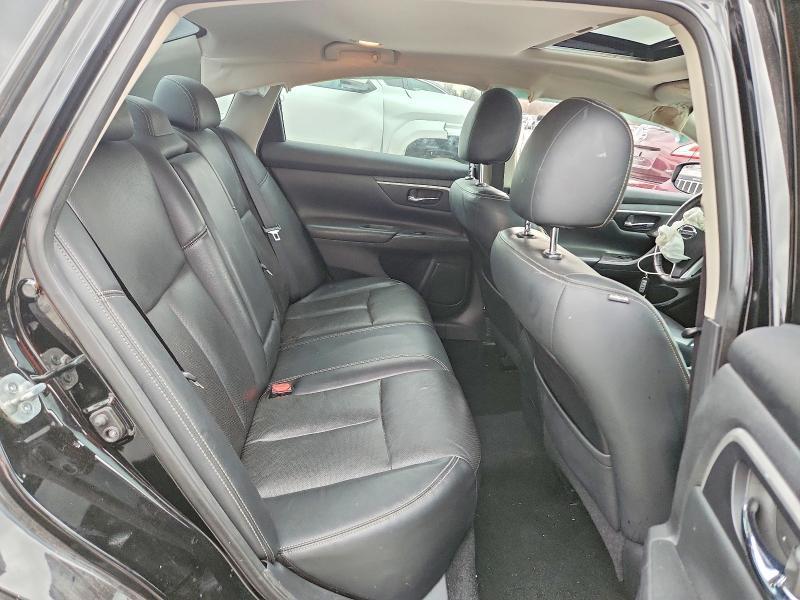 2016 Niss Altima 2.5